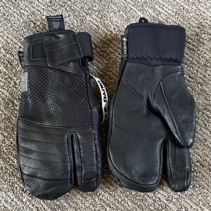 Black Leather Women’s Ski Gloves